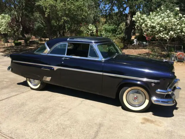 1954 Ford Crestline SKYLINER