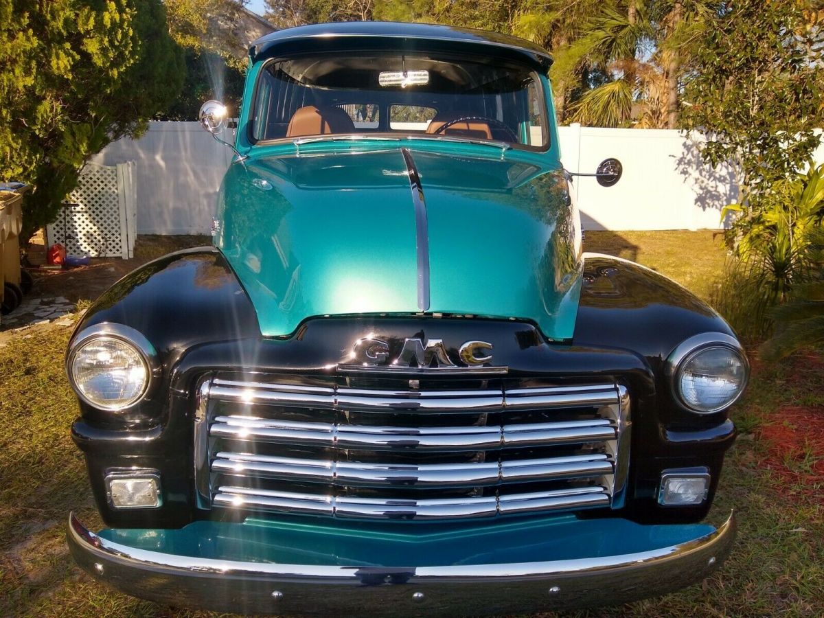 1954 GMC Suburban