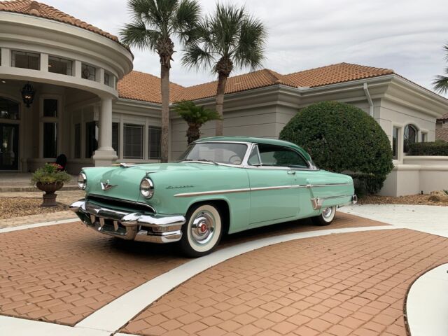 1954 Lincoln Cosmopolitan Coupe