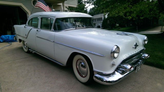 1954 Oldsmobile Eighty-Eight