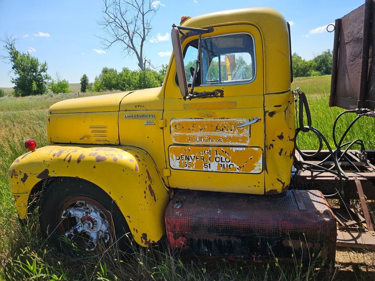 1954 International Harvester 200