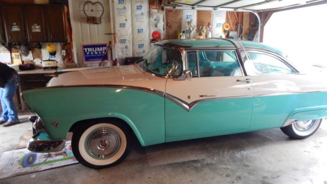 1955 Ford Crown Victoria