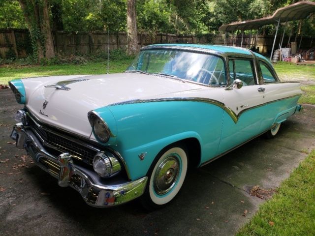 1955 Ford Crown Victoria - 272 Y BLOCK V8 - CONTINENTAL KIT -