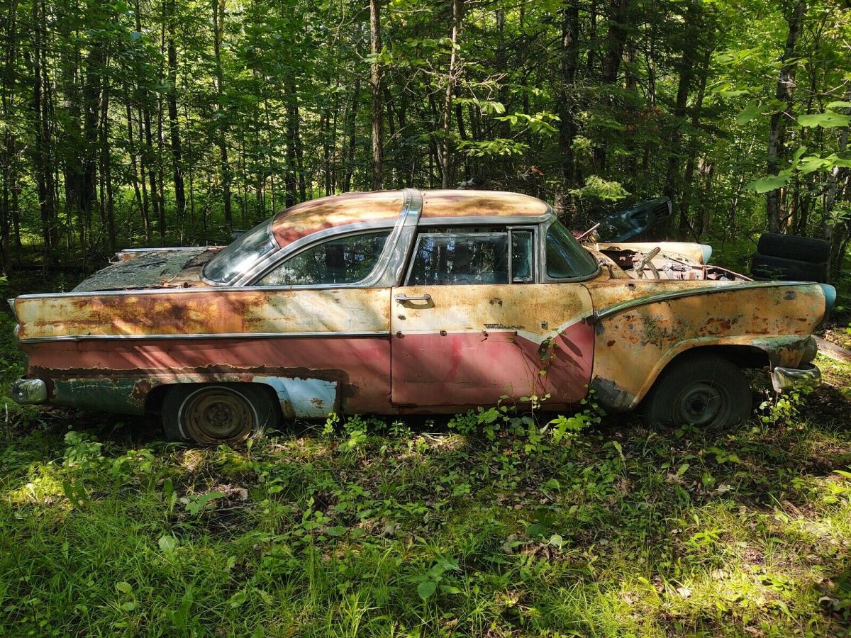 1955 Ford Crown Victoria