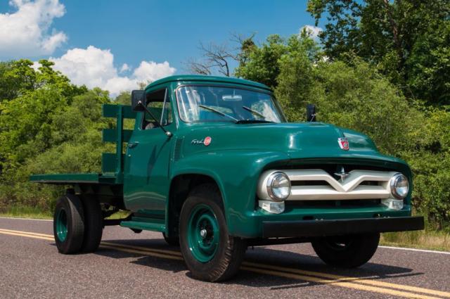 1955 Ford F-350 Stakebed