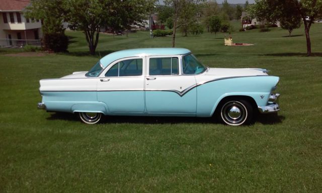 1955 Ford Fairlane