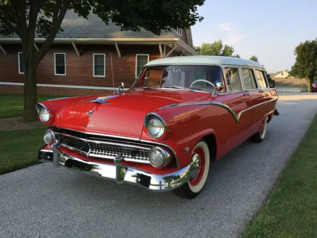 1955 Ford Fairlane Country Sedan