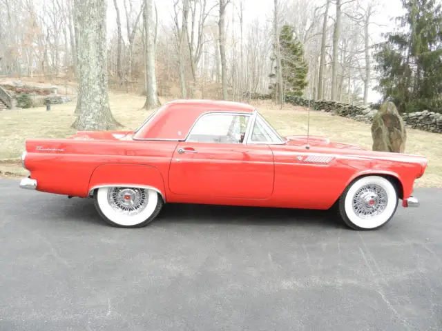 1955 Ford Thunderbird