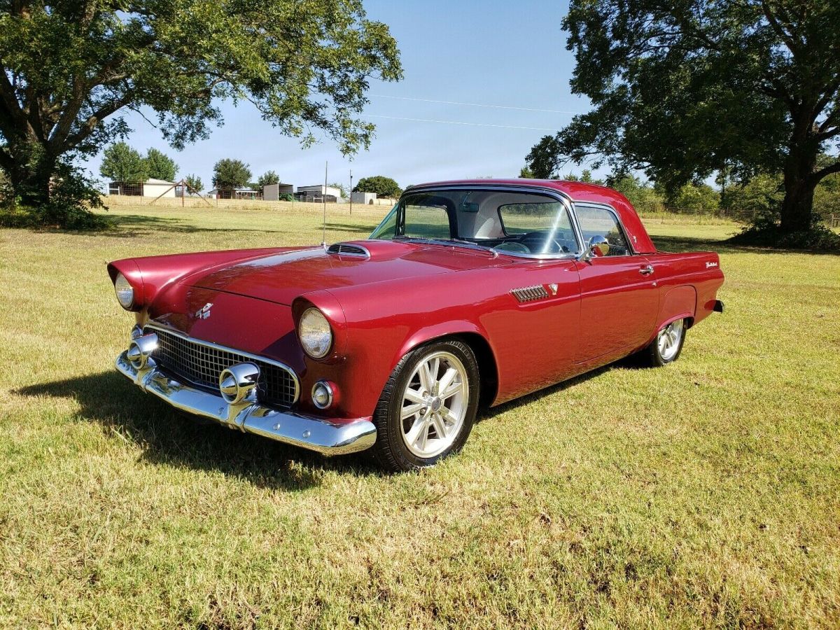 1955 Ford Thunderbird