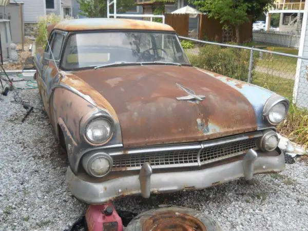 1955 Ford Fairlane