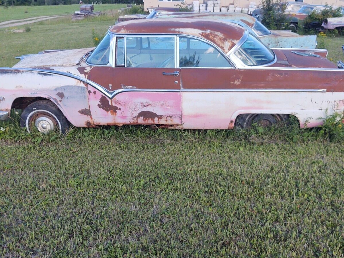 1955 Ford Victoria