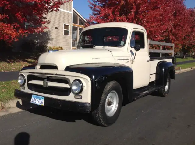 1955 International Harvester R112