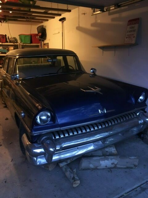 1955 Mercury Monterey Sedan