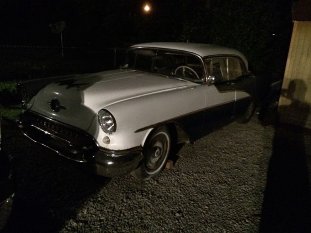 1955 Oldsmobile Eighty-Eight 368 - paint 542-60 polar white / blue