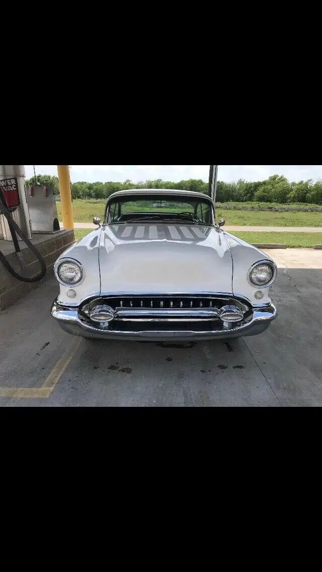 1955 Oldsmobile Delta 88