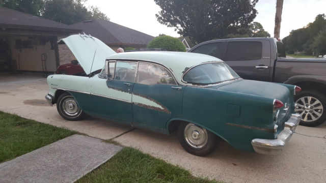 1955 Oldsmobile Eighty-Eight Holiday