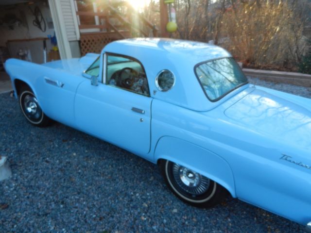 1955 Ford Thunderbird