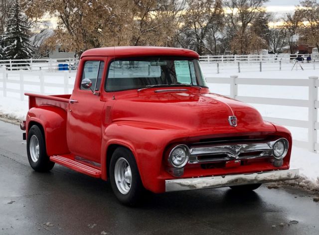 1956 Ford F-100 Pick Up