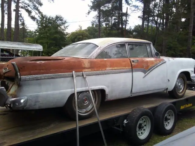 1956 Ford Crown Victoria