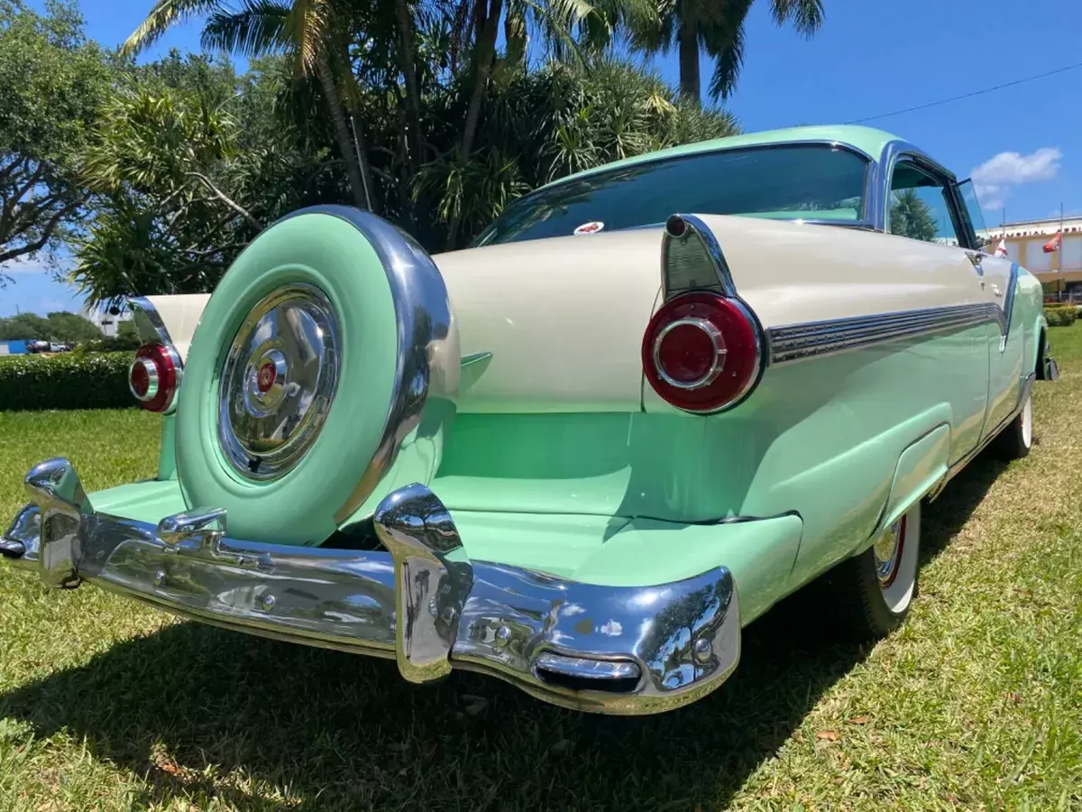 1956 Ford Crown Victoria