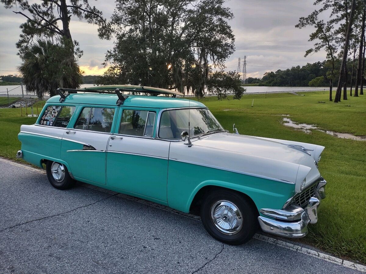 1956 Ford Customline Deluxe