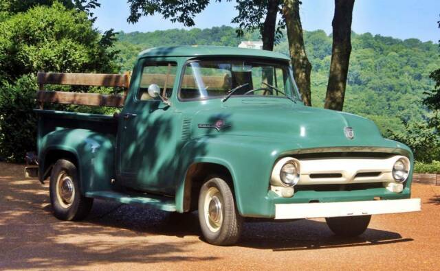 1956 Ford F-100 --