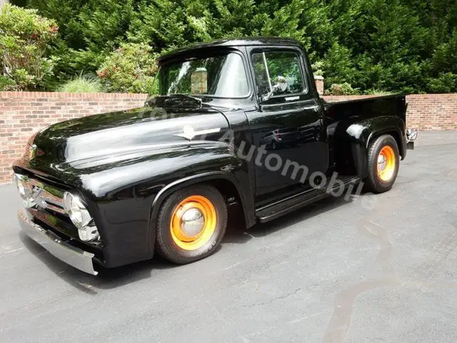 1956 Ford F-100 --