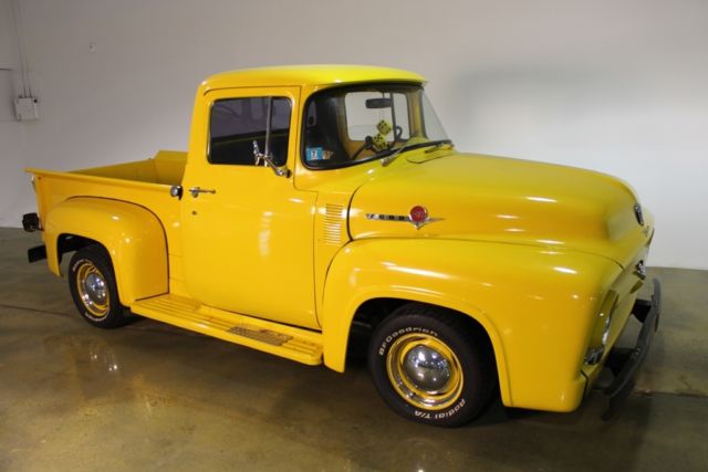 1956 Ford F-100