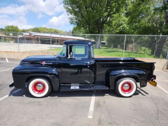 1956 Ford F100 custom cab