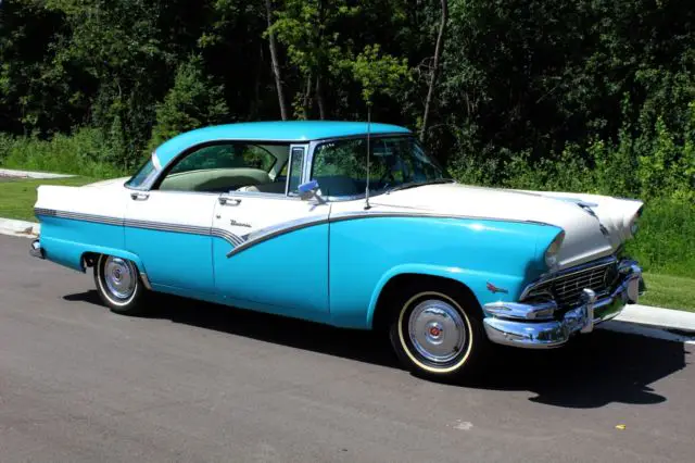 1956 Ford Fairlane