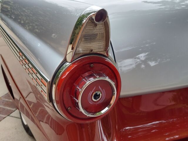 1956 Ford Fairlane VICTORIA CUSTOMIZED