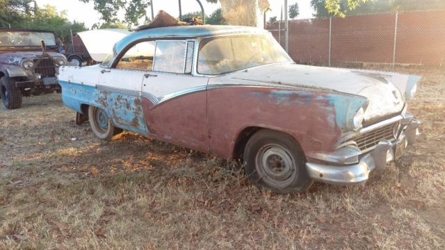 1956 Ford Fairlane Victoria