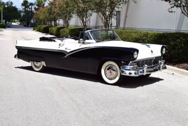 1956 Ford Sunliner Convertible