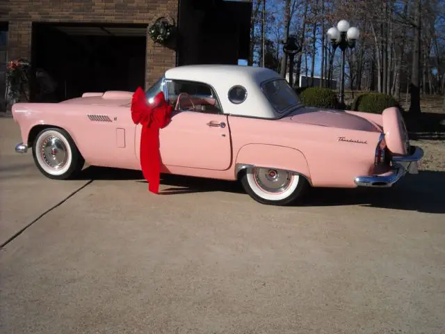 1956 Ford Thunderbird