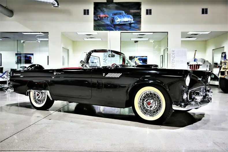 1956 Ford Thunderbird