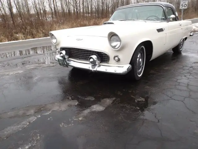 1956 Ford Thunderbird