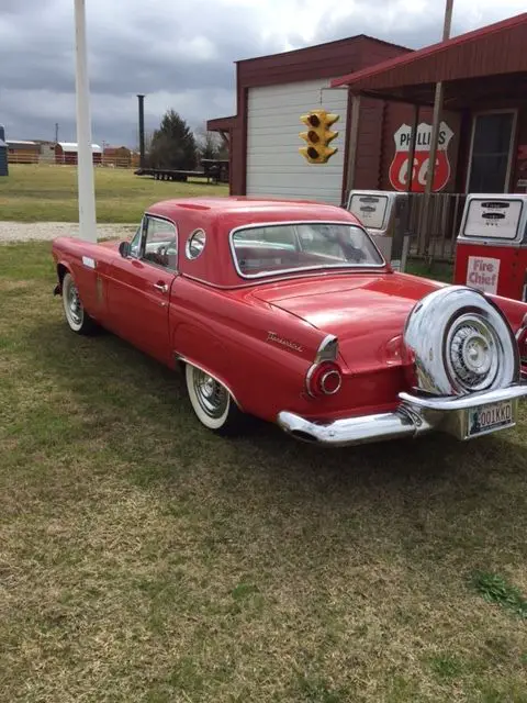 1956 Ford Thunderbird