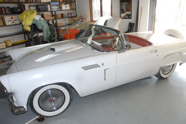 1956 Ford Thunderbird