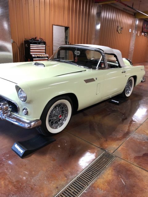 1956 Ford Thunderbird M