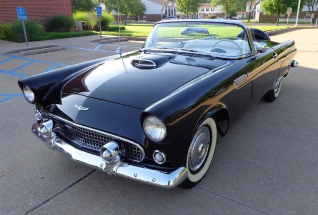 1956 Ford Thunderbird --