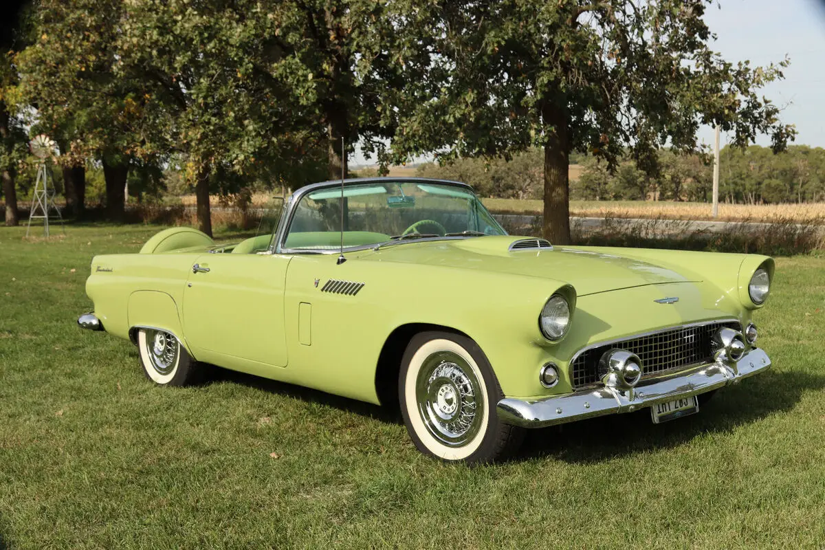 1956 Ford Thunderbird