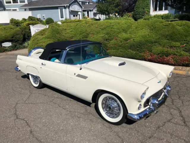 1956 Ford Thunderbird --