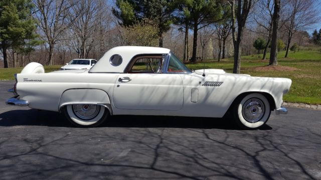 1956 Ford Thunderbird