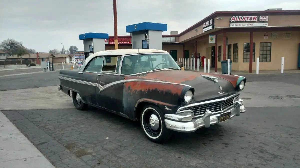 1956 Ford Victoria