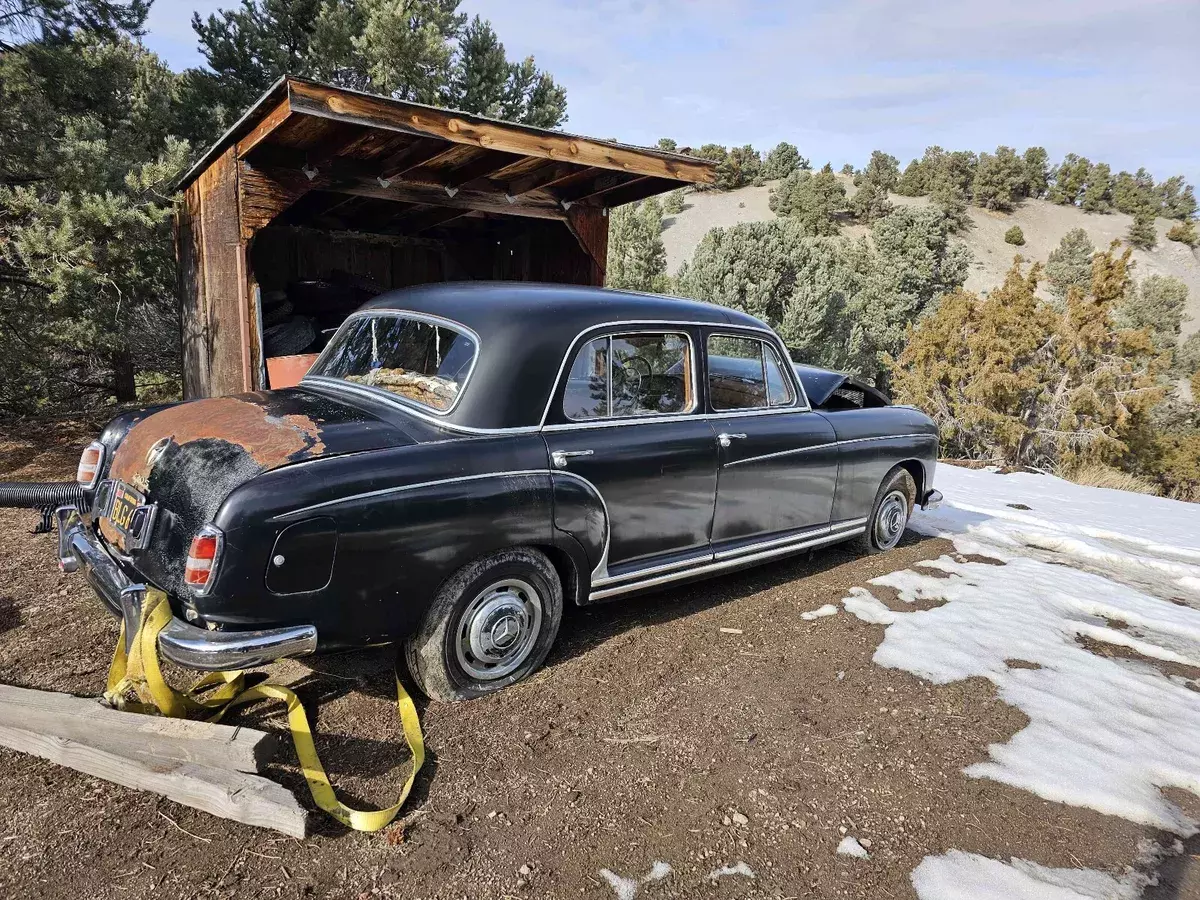 1956 Mercedes-Benz 220 S 4 Door