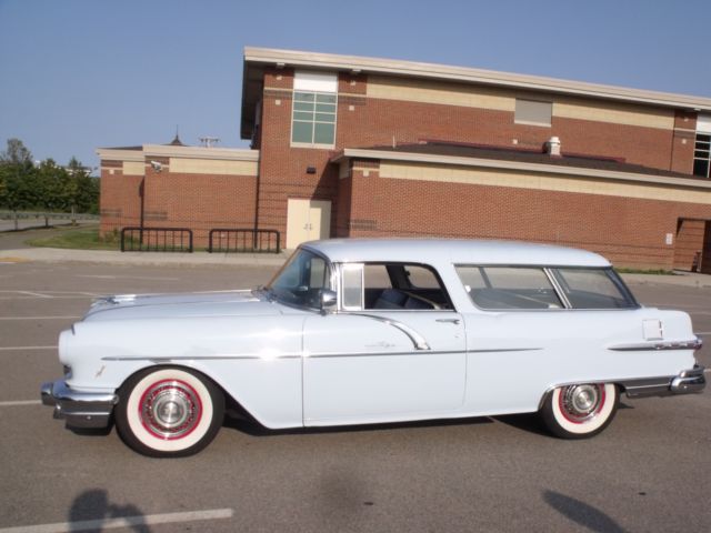 1956 Pontiac Safari