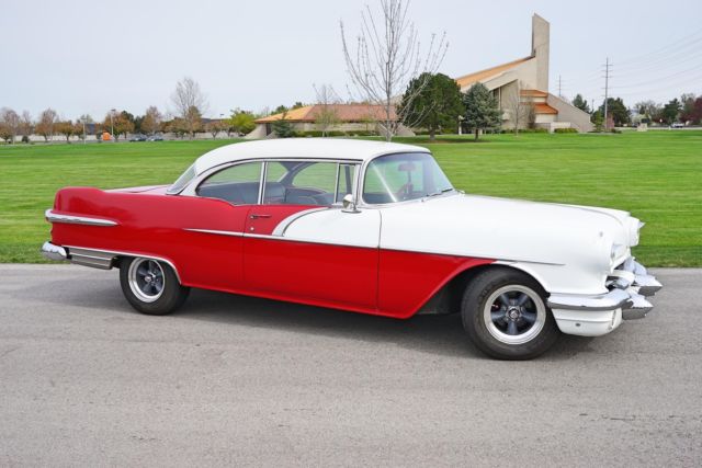 1956 Pontiac Starchief --