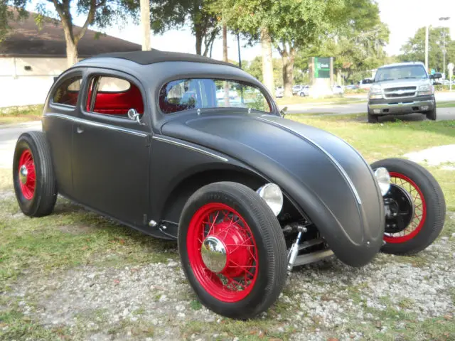 1956 Volkswagen Beetle - Classic rag top sun roof