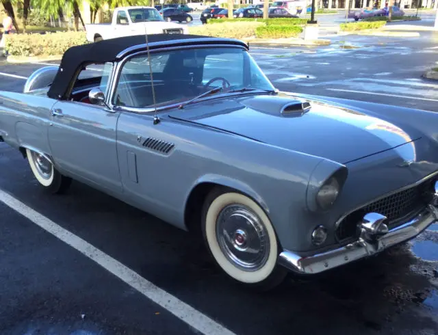 1956 Ford Thunderbird