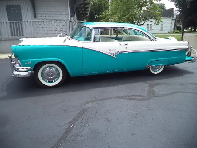 1956 Ford Fairlane